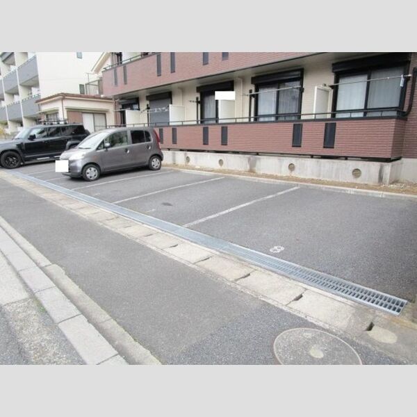 ドミールシャルマン306号室 駐車場(要空き確認)