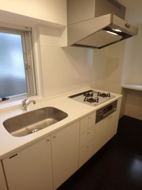 フィーノ渋谷 システムキッチン(3口ガスコンロ・グリル付)