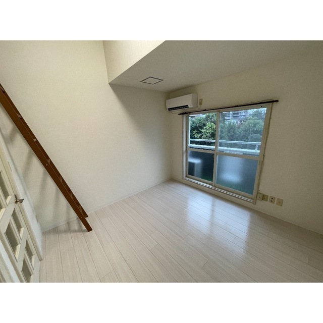 Kフレール205号室 リビング