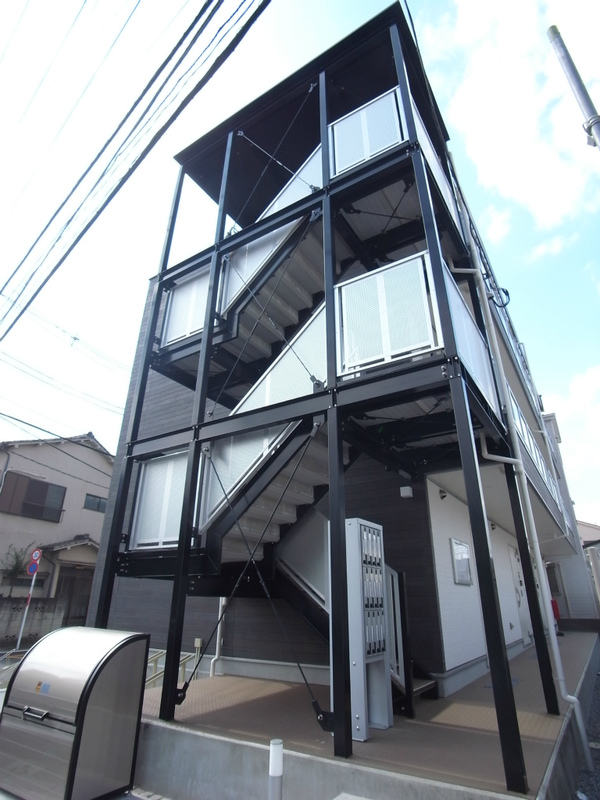 リブリ・ラビットガーデン1階 エントランス