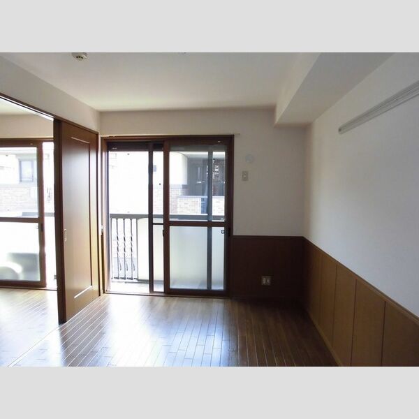 ヒルサイドコート　弐番館201号室 居室