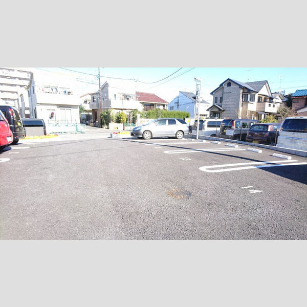 グリーンガーデン 駐車場