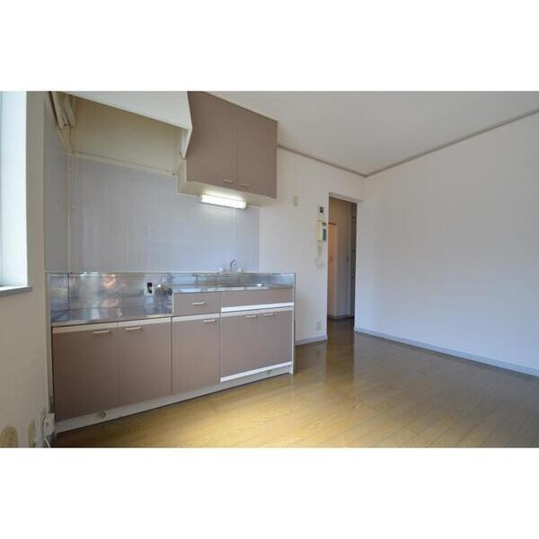 グランドールイズミIII101号室 キッチン