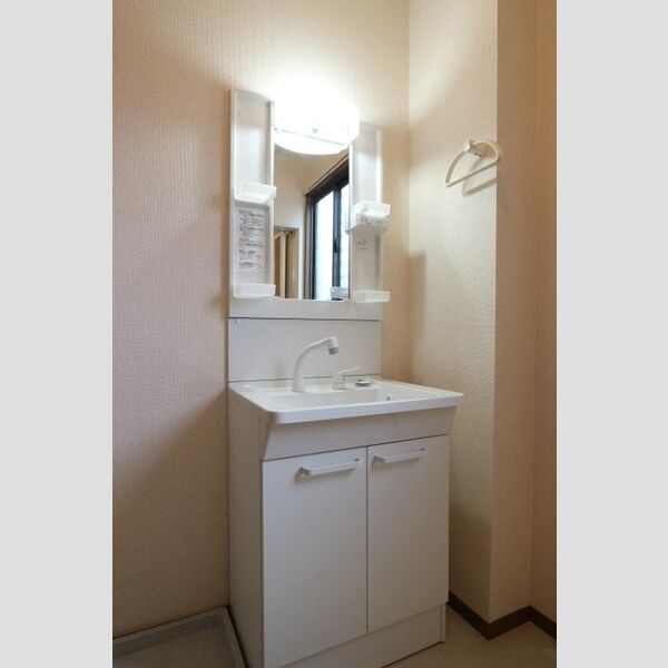 アルファタウン天王台 洗髪洗面化粧台