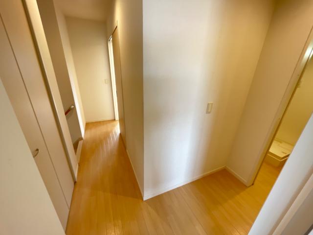 ＡＶＡＮＴＩ　ＨＯＵＳＥ 廊下