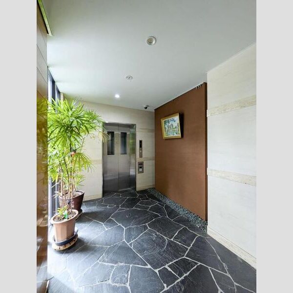 マグノリア　グランディフローラ エレベーターホール