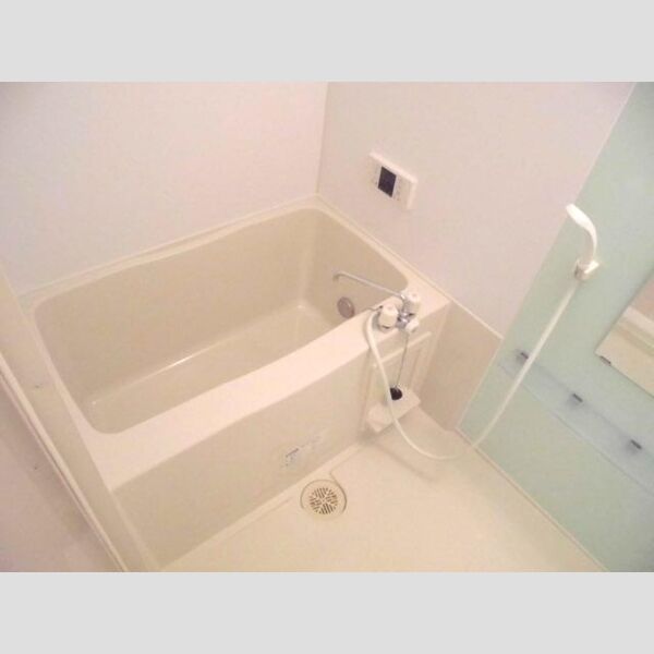 ラ カンパネラ　A 浴室