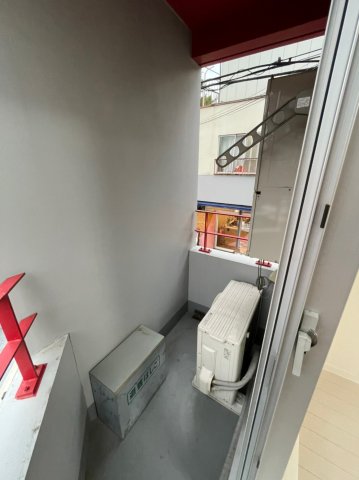 BILANCIA203号室 暖かな日差しのふりそそぐバルコニー