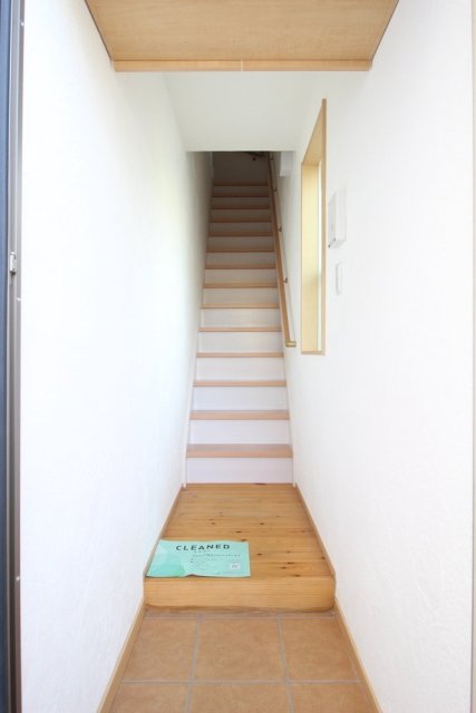 パインフェリーチェ豊玉3階 玄関