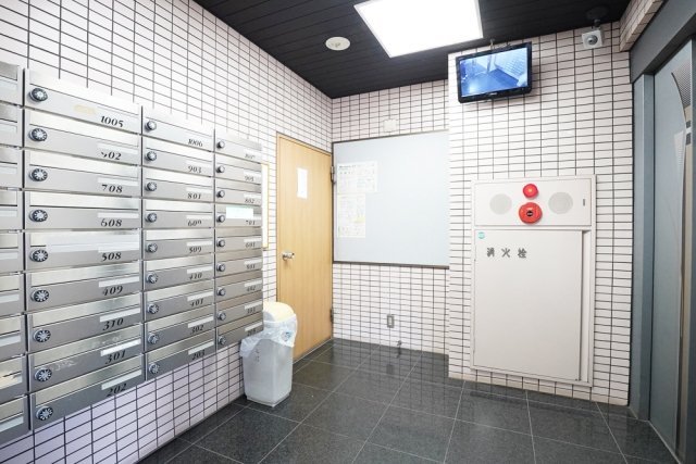 ハイツベルグ上池台6階 エントランス