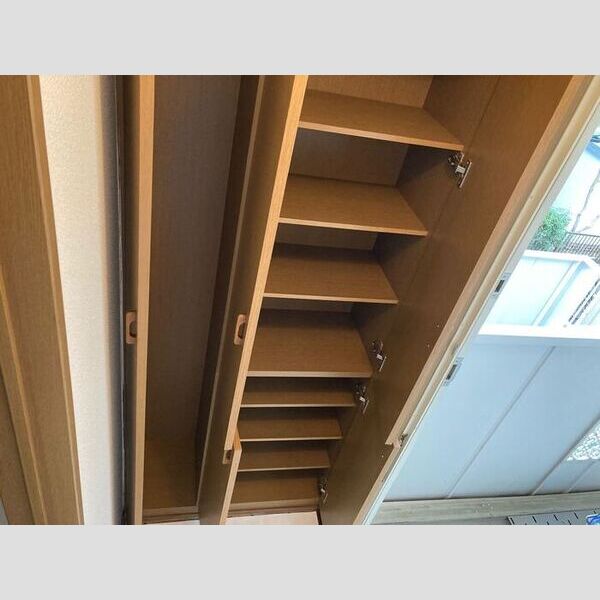 ローズコート　A 玄関