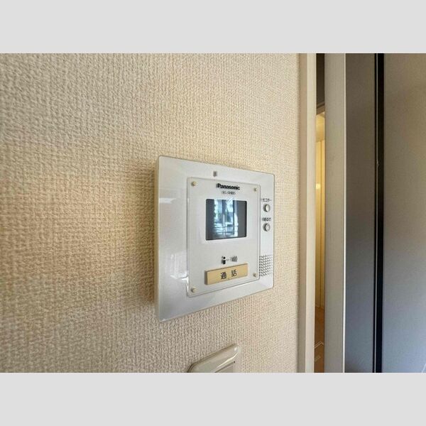 ラマージュ鎌倉201号室 モニター付きインターフォン
