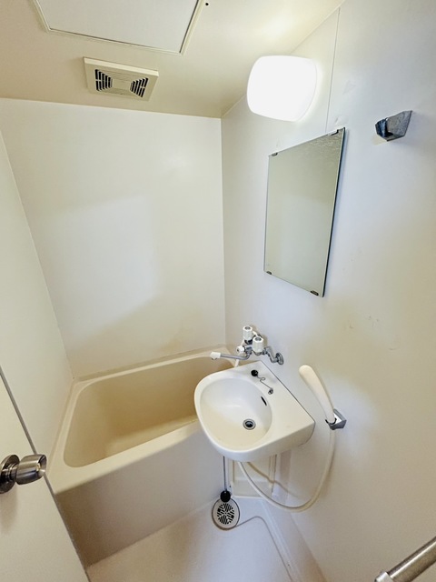 ジュネパレス鎌倉第３0102号室 お風呂