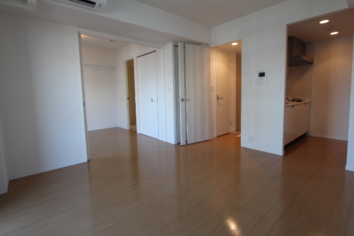 プライムアーバン神楽坂 リビング