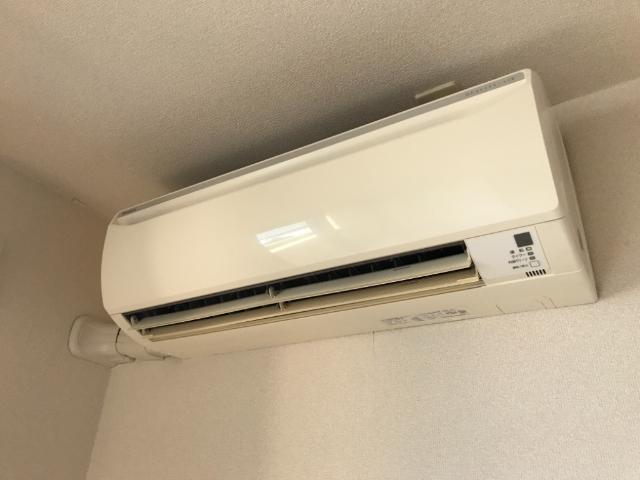 オーパ・ヴィラージュ リビングエアコン