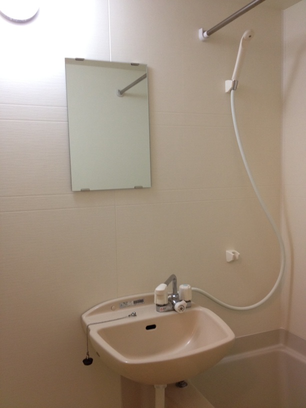 レオパレスブランドール　Ｈ 浴室乾燥機付バスルーム