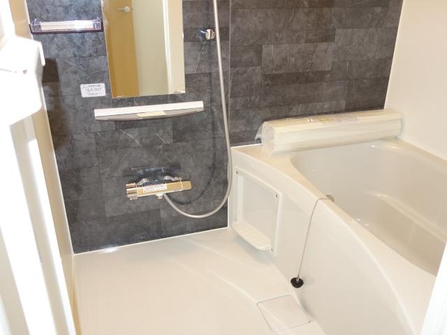 ジャルディーノ　Ｆ-one201号室 バス