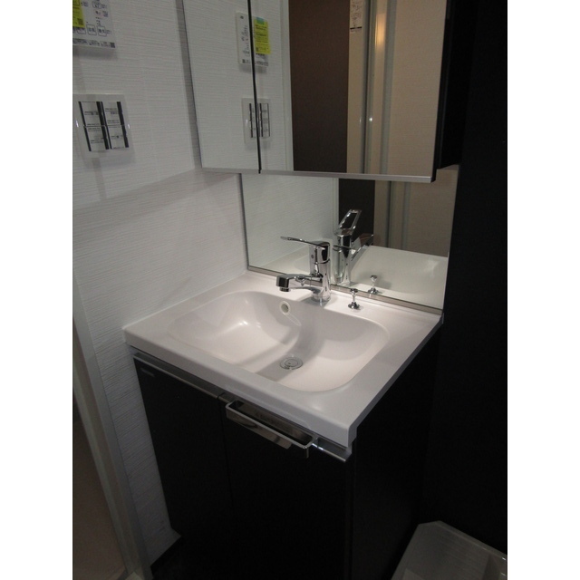 ロアール川崎新町2階 内観