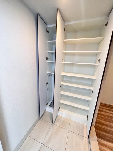 ドゥーエ板橋区役所前9階 収納