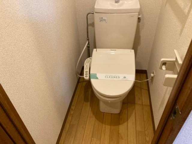 クレアシオン六本木2階 トイレ