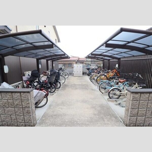 ブリエ　Ⅱ 駐輪場