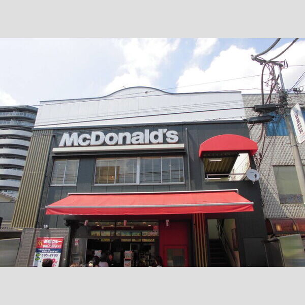 ルピナス301号室 マクドナルド牛田駅前店まで徒歩3分(206m)