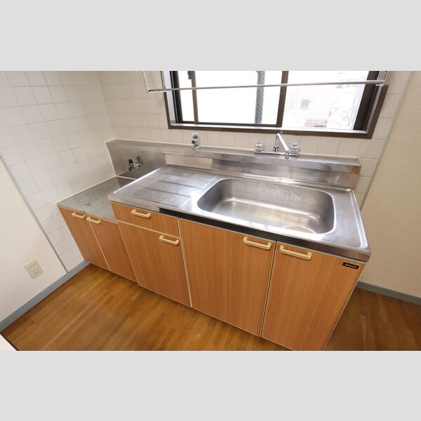 メゾンドゥ・ボヌール301号室 キッチン