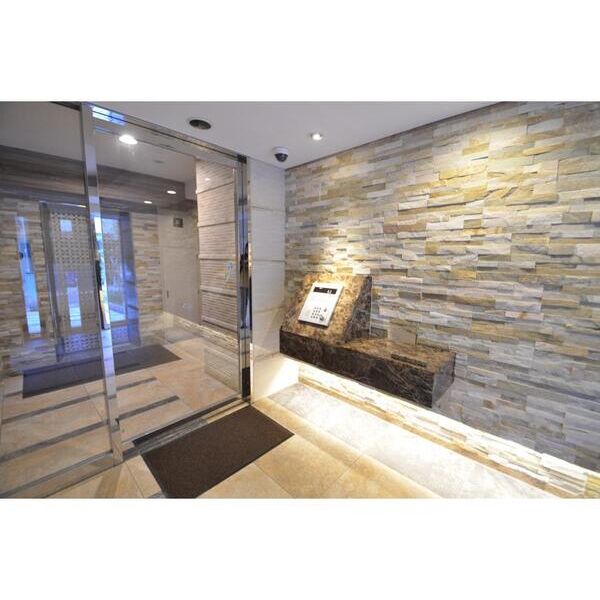 マーシスマルル402号室 エントランス