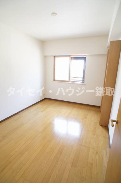 ラフィーネ・なかにし0106号室 角部屋なので窓もあります