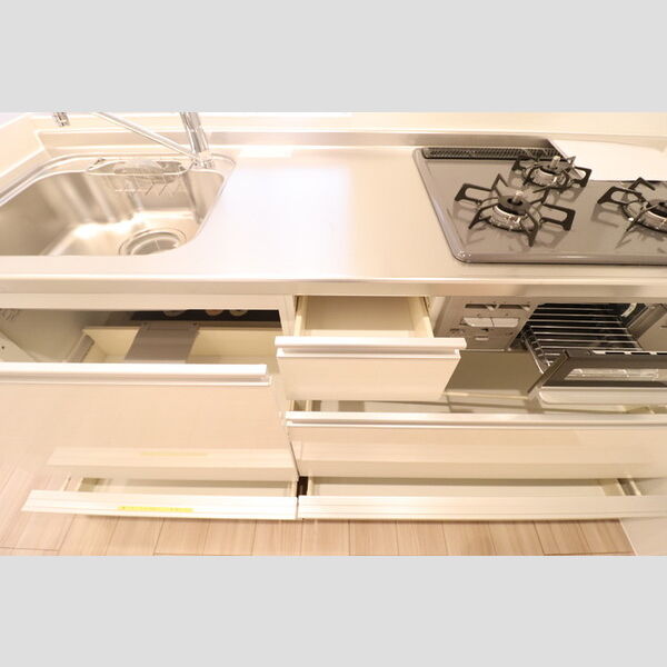 アヴァンス堀切206号室 システムキッチン