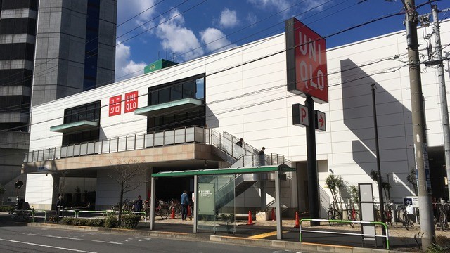クレストコーポ3階 ユニクロ王子神谷店