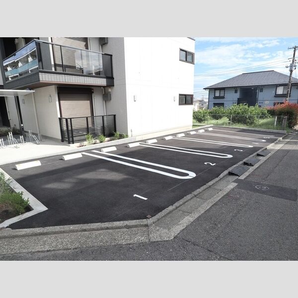 GRAND　VERDE 駐車場