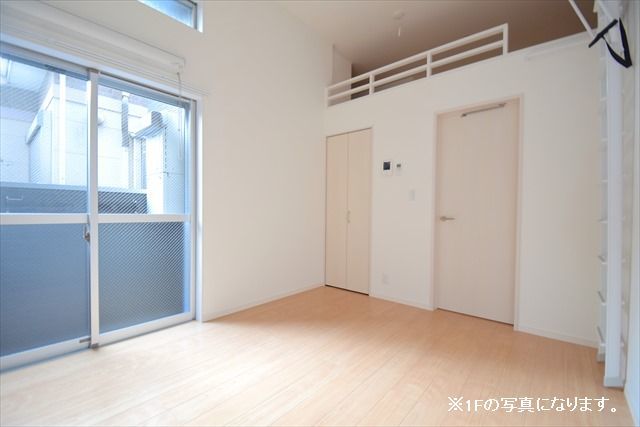 メルサンディ リビング