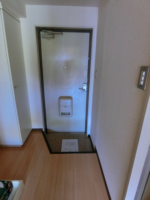 クレセントハイツ0209号室 玄関
