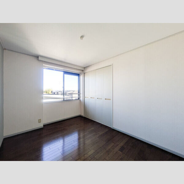 ヴァンベール富士美301号室 洋室