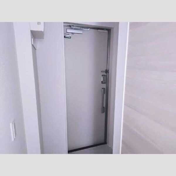D-ROOM元横山町2丁目303号室 玄関