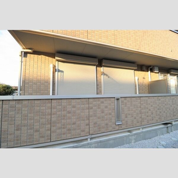 メゾンベール107号室 シャッター雨戸