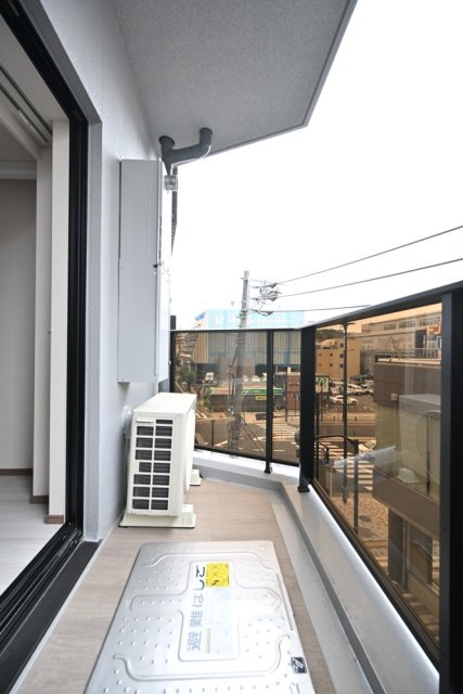 ＧＲＡＮＳＩＴＥ　ＮＡＫＡＭＥＧＵＲＯ4階 バルコニー