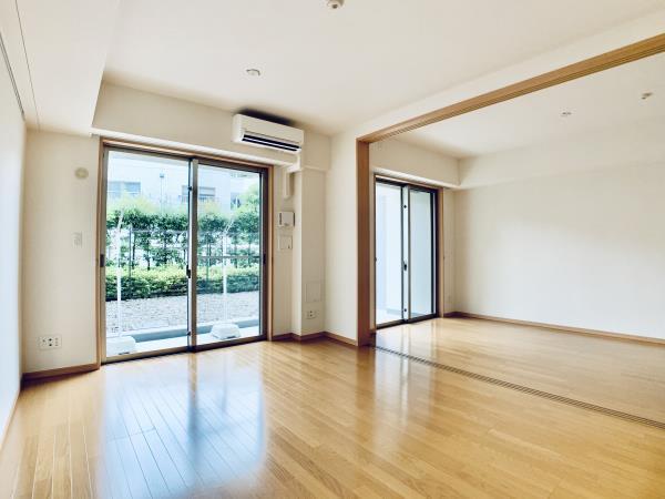 プレミアコンフォート高井戸 リビング