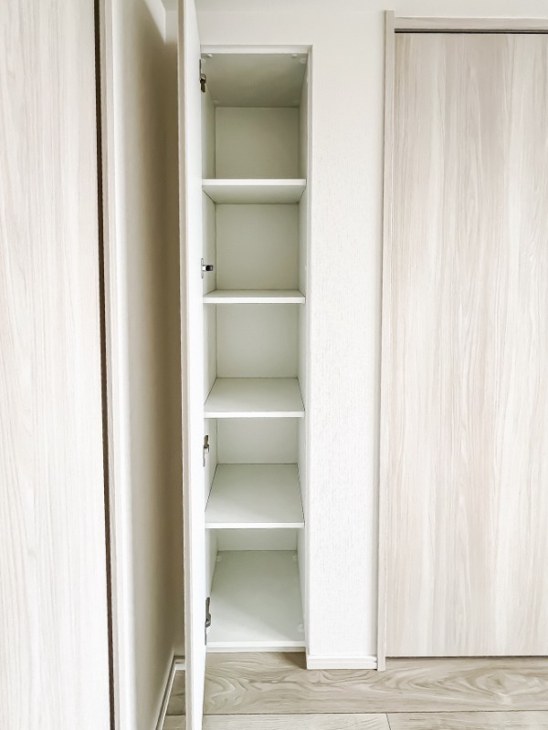 ドゥーエ王子神谷5階 収納