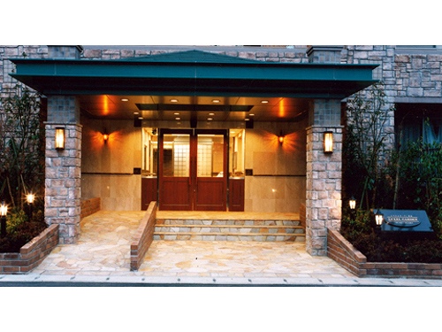 レクセルガーデン幕張 エントランス外観　※前回募集時2001年1月撮影