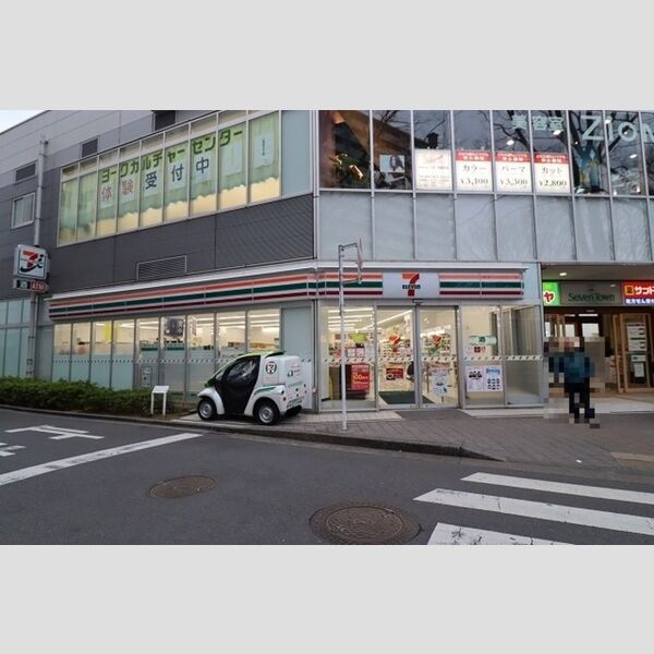 ロックヒル101号室 セブンイレブン松戸常盤平セブンタウン店(363m)