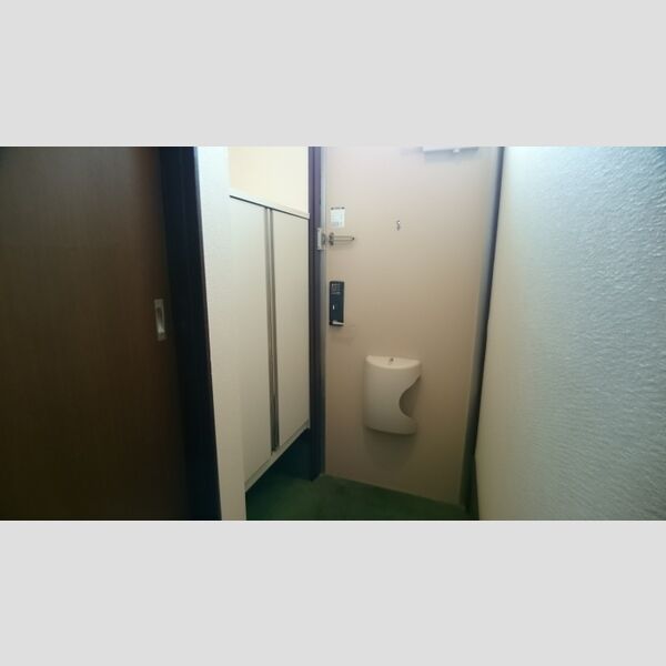 コーポ鈴木　B3号室 玄関