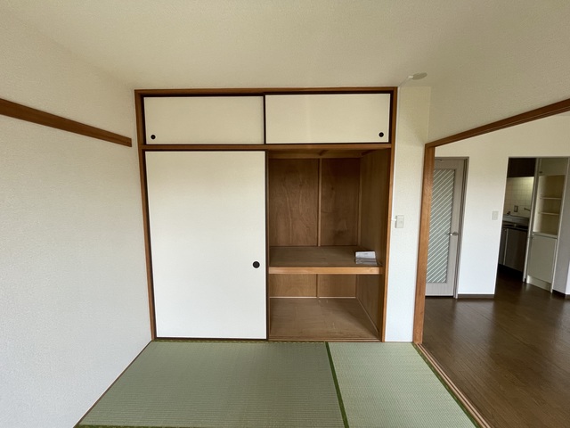 ヴェルジュ三家向0503号室 収納