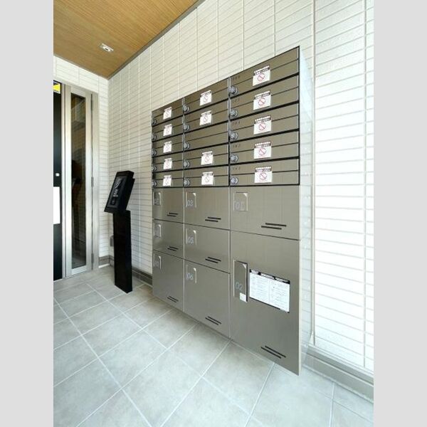ルリアン北小岩Ⅱ 集合ポスト、宅配ボックス