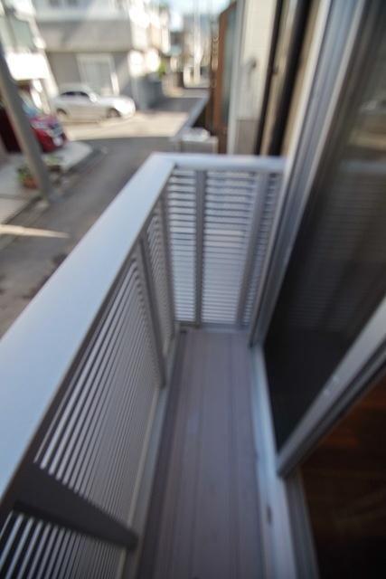 シャトレ生田緑地101号室 窓は高断熱の樹脂サッシのペアガラス♪