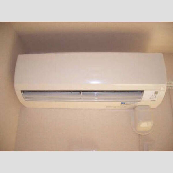 ヒルメゾン イースト エアコン(LDK)