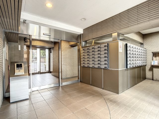 メインステージ巣鴨3階 ロビー