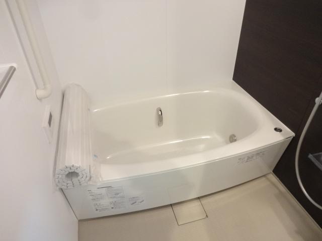 ＳＴＥＬＬＡ　ＫＯＵＳＥＩ（ステーラ　コーセイ）202号室 ユニットバス