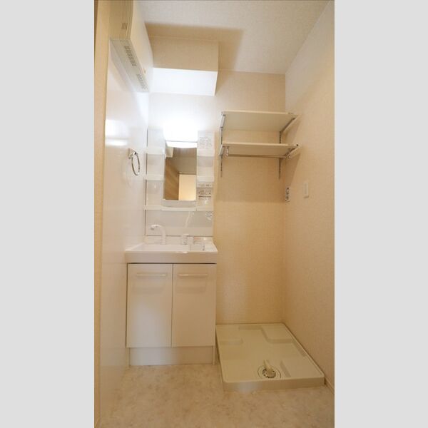 フィオーレ102号室 ★脱衣所★